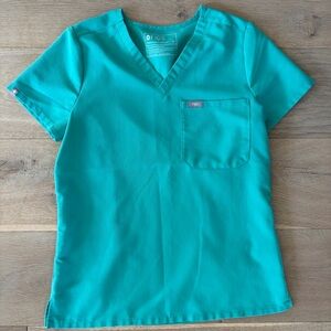 Figs Catarina scrub top surgical green - size XS